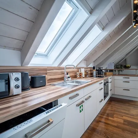 Lyfie - Xl Architekten Maisonette - *